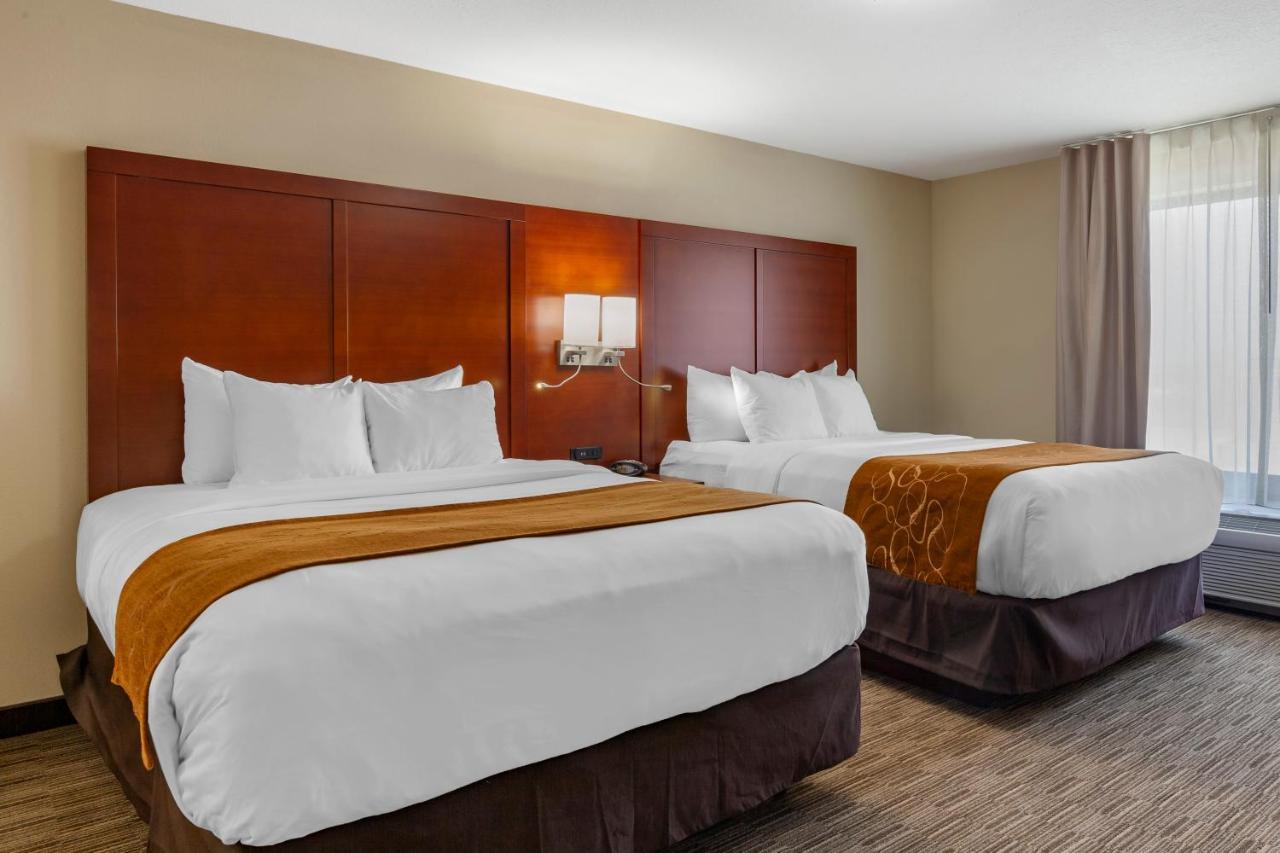 Comfort Suites Oshkosh Pokoj fotografie