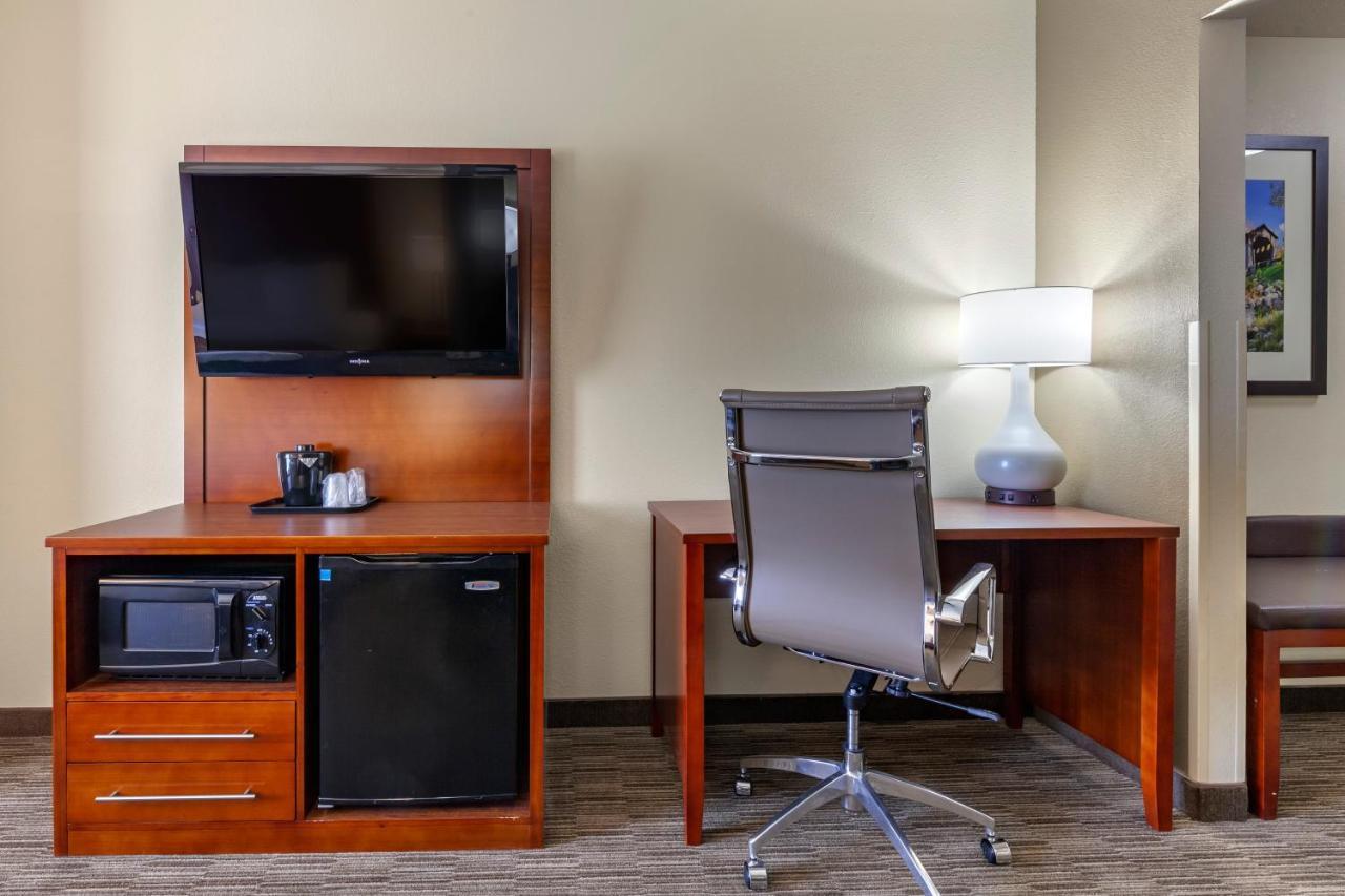 Comfort Suites Oshkosh Exteriér fotografie