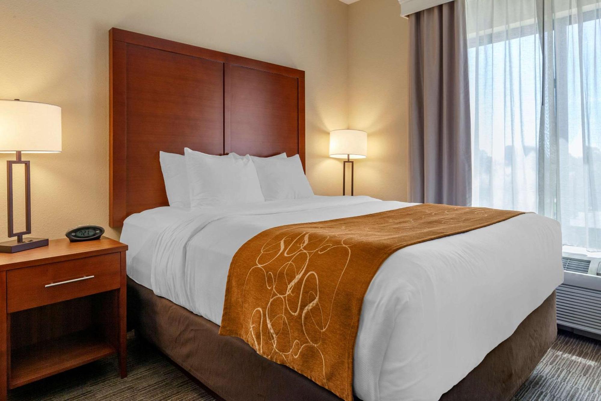 Comfort Suites Oshkosh Exteriér fotografie