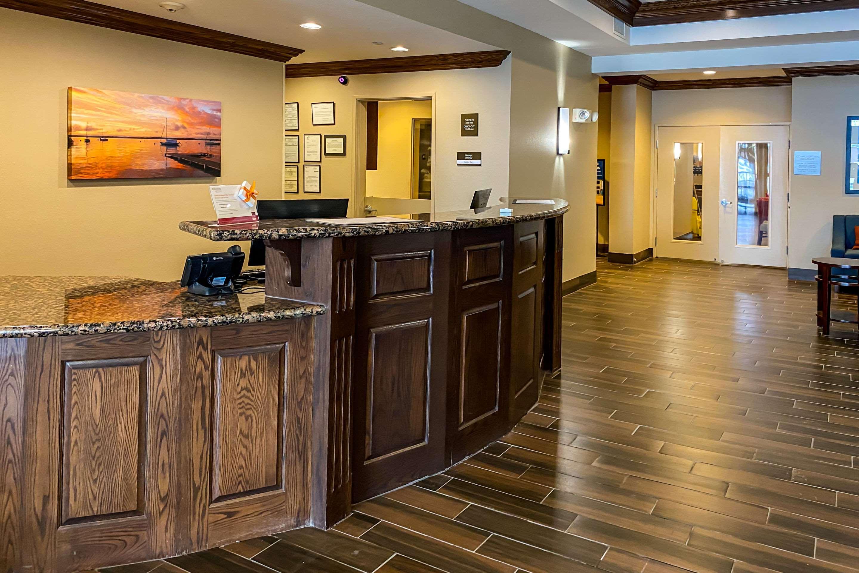 Comfort Suites Oshkosh Exteriér fotografie