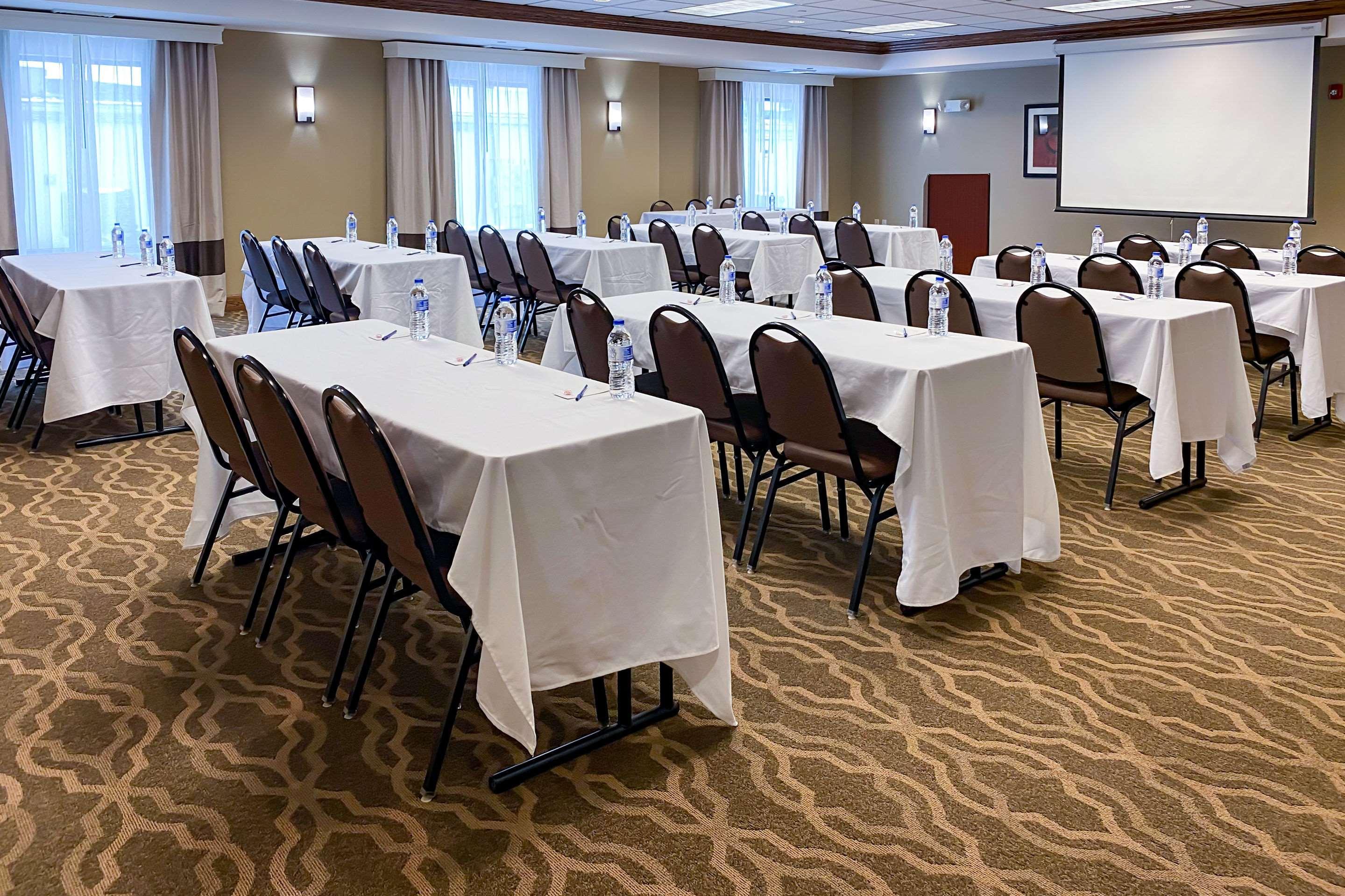 Comfort Suites Oshkosh Exteriér fotografie